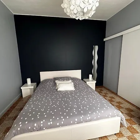 Hébergement de vacances Maison De Spacieuse, Proche Forêt, 5 Pers., Terrasse&parking, - Fr-1-540-280
